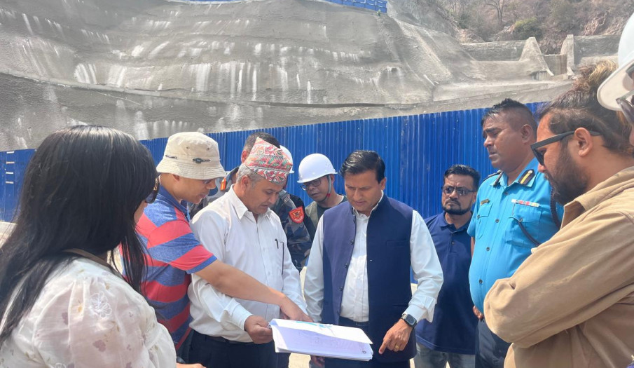 सुनकोशी मरिन डाईभर्सन बहुउद्देश्यीय आयोजनाको हेडवर्क्स निर्माण कार्यस्थलको शान्ति सुरक्षा व्यवस्थापन, निर्माण कार्यको प्रगति लगायतका विषयमा अनुगमन